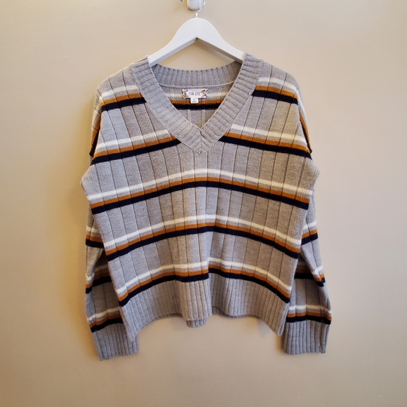 Pinkrose v neck sweater with stripes, medium, great to wear with shirts layered - Picture 2 of 7